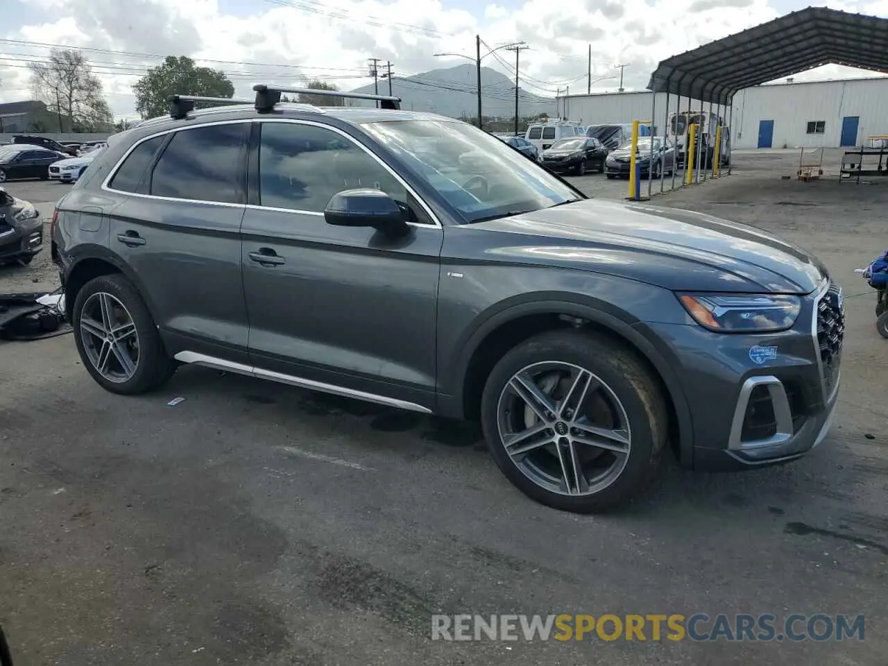 4 Фотография поврежденного автомобиля WA1E2AFY6M2101017 AUDI Q5 2021