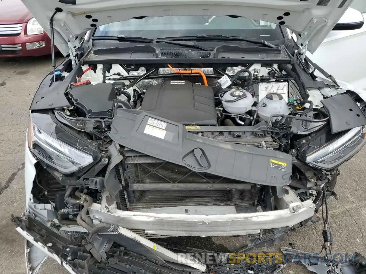 12 Photograph of a damaged car WA1E2AFY7M2064222 AUDI Q5 2021