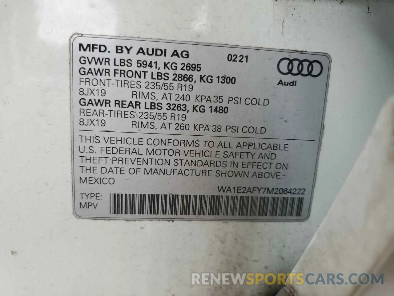 13 Photograph of a damaged car WA1E2AFY7M2064222 AUDI Q5 2021