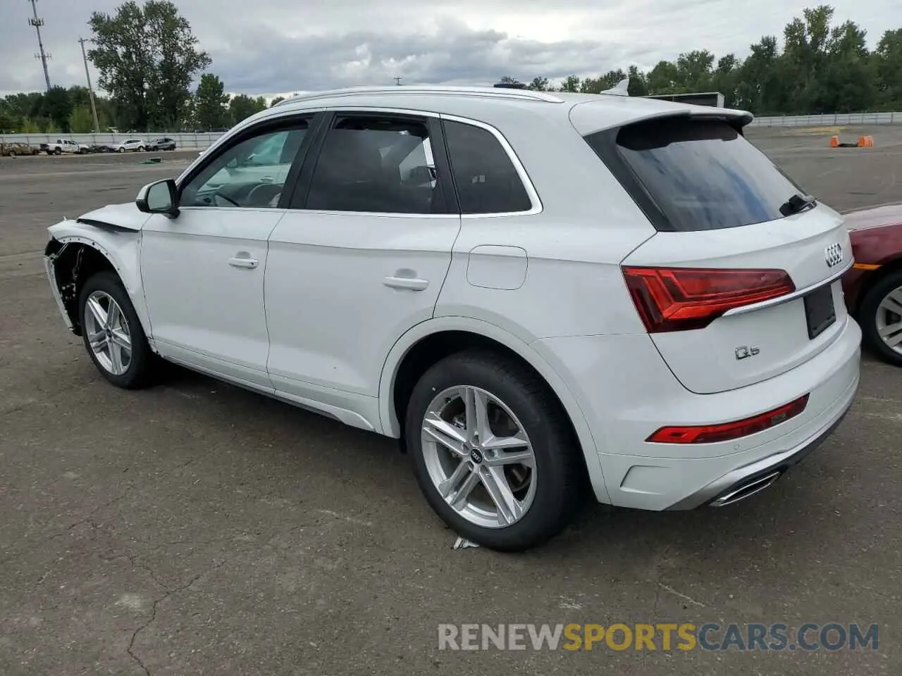 2 Photograph of a damaged car WA1E2AFY7M2064222 AUDI Q5 2021