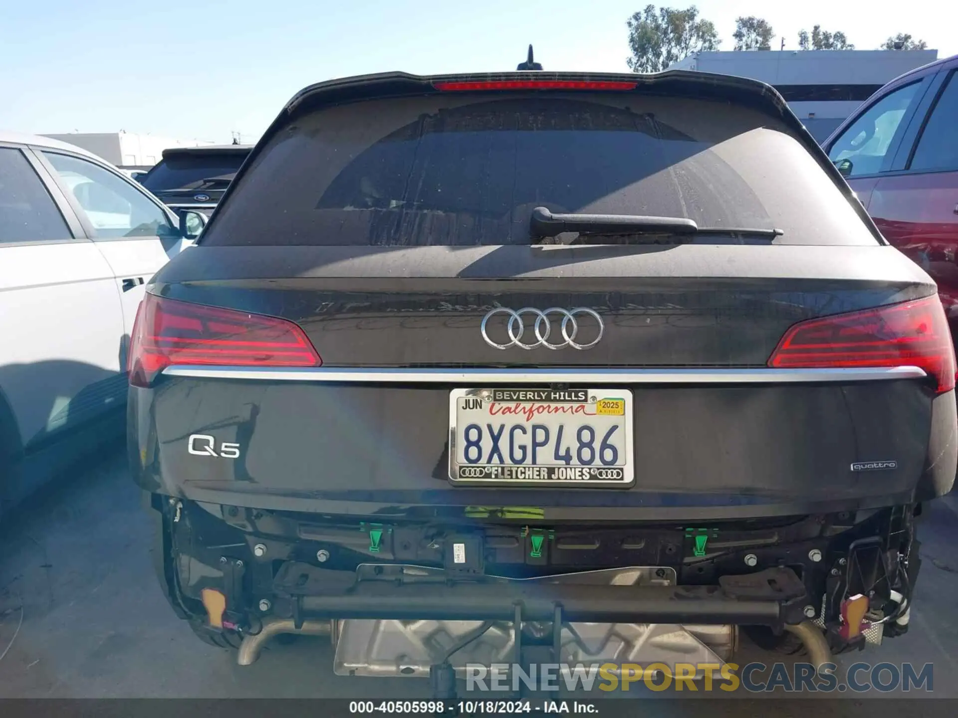 17 Photograph of a damaged car WA1E2AFYXM2103949 AUDI Q5 2021