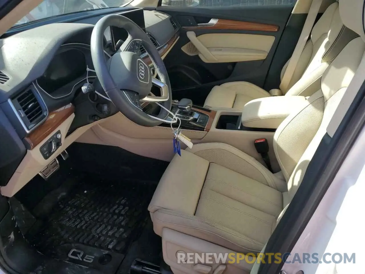 7 Photograph of a damaged car WA1F2AFY2M2018219 AUDI Q5 2021