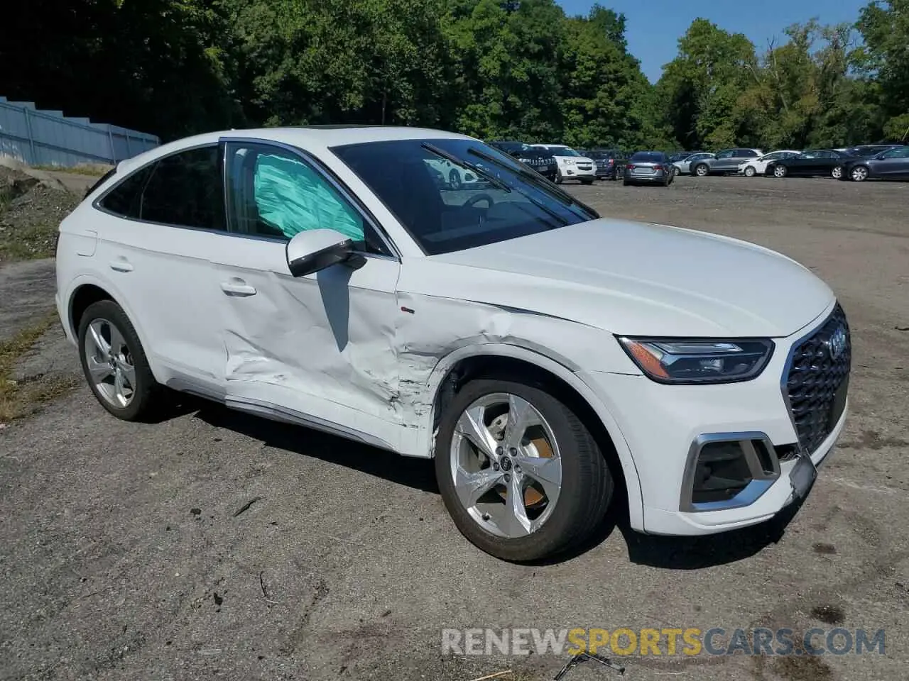 4 Photograph of a damaged car WA15AAFY3N2015510 AUDI Q5 2022