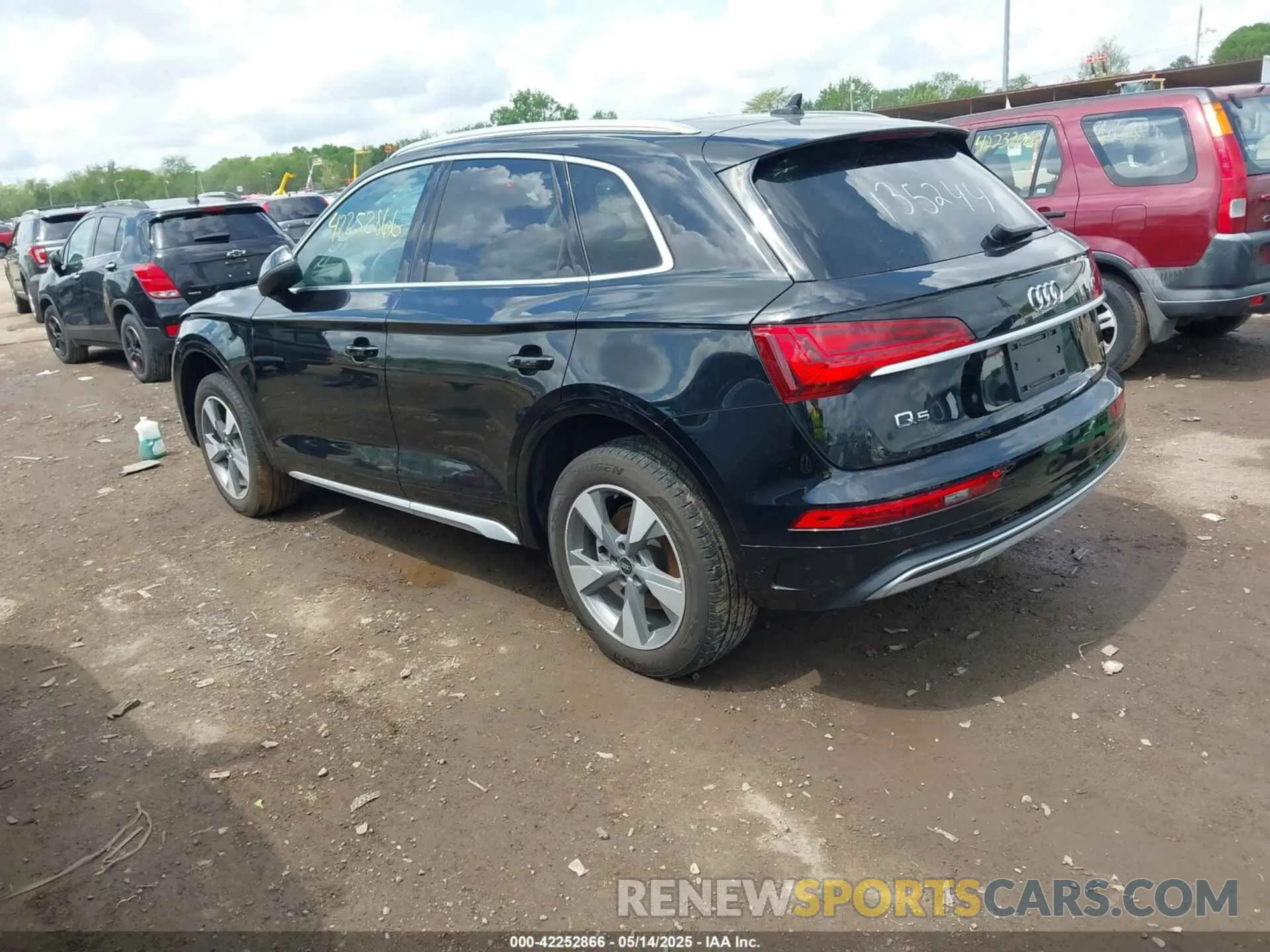 3 Фотография поврежденного автомобиля WA1BBAFY5N2135244 AUDI Q5 2022