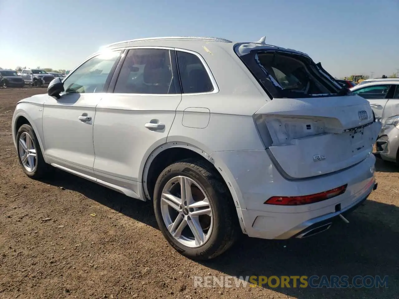2 Photograph of a damaged car WA1E2AFY7N2080731 AUDI Q5 2022