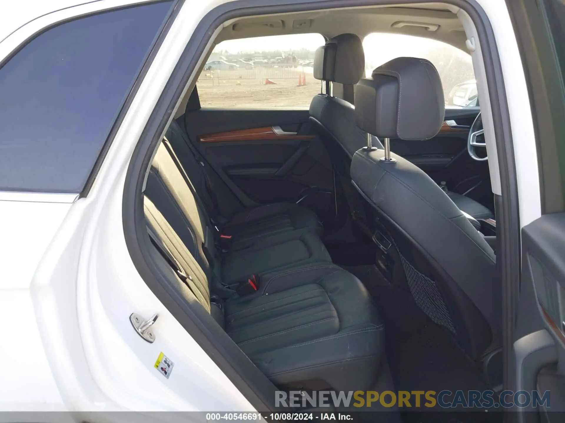 8 Фотография поврежденного автомобиля WA1EAAFY0N2086809 AUDI Q5 2022