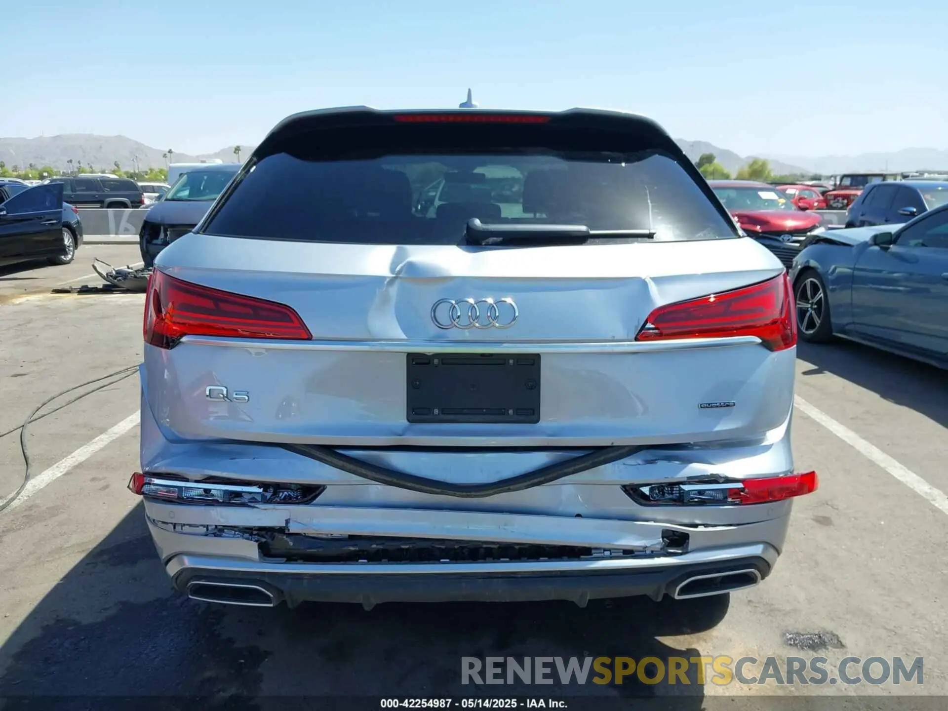 16 Фотография поврежденного автомобиля WA1EAAFY0N2105214 AUDI Q5 2022