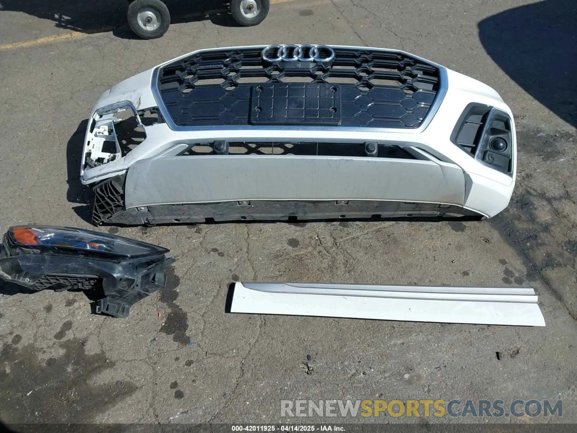 12 Фотография поврежденного автомобиля WA1EAAFY0N2112616 AUDI Q5 2022