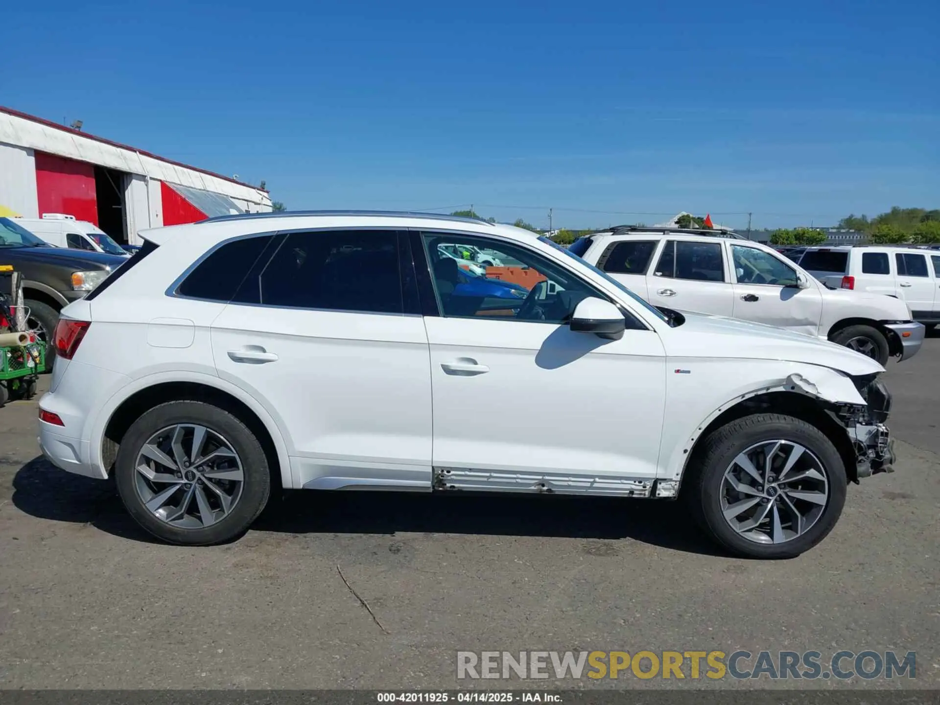 14 Фотография поврежденного автомобиля WA1EAAFY0N2112616 AUDI Q5 2022