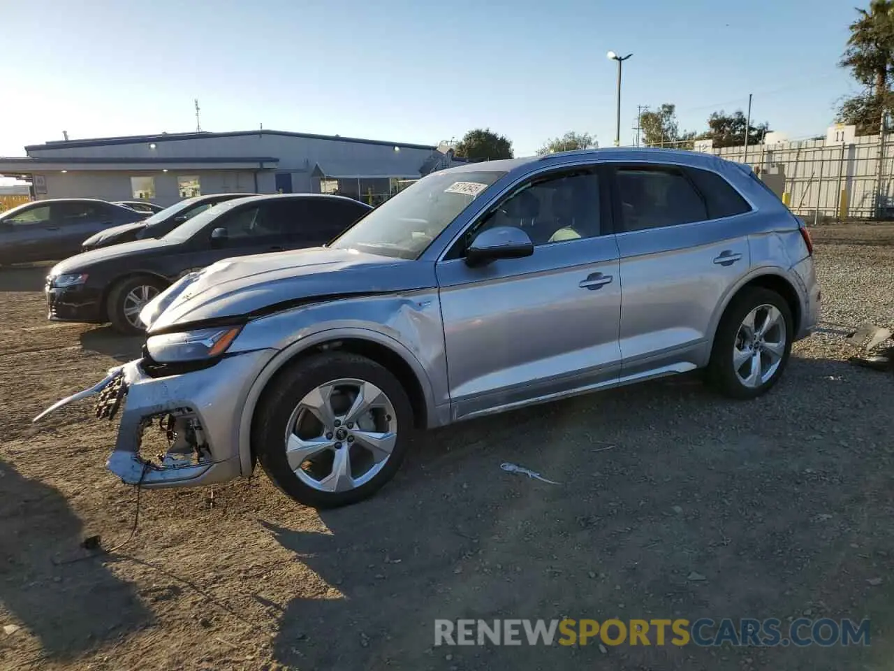 1 Photograph of a damaged car WA1EAAFY0N2130050 AUDI Q5 2022