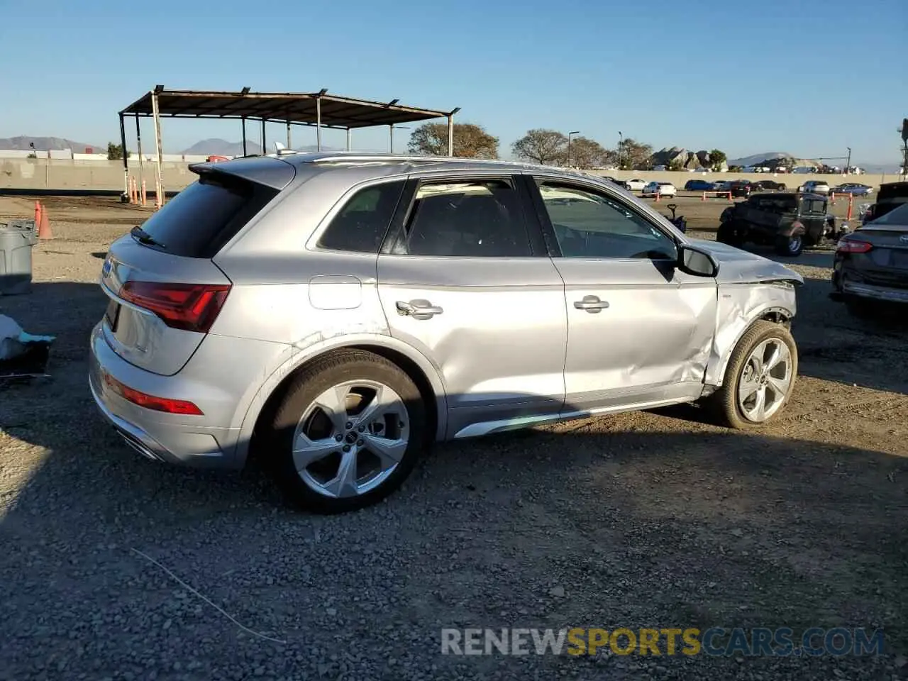 3 Photograph of a damaged car WA1EAAFY0N2130050 AUDI Q5 2022