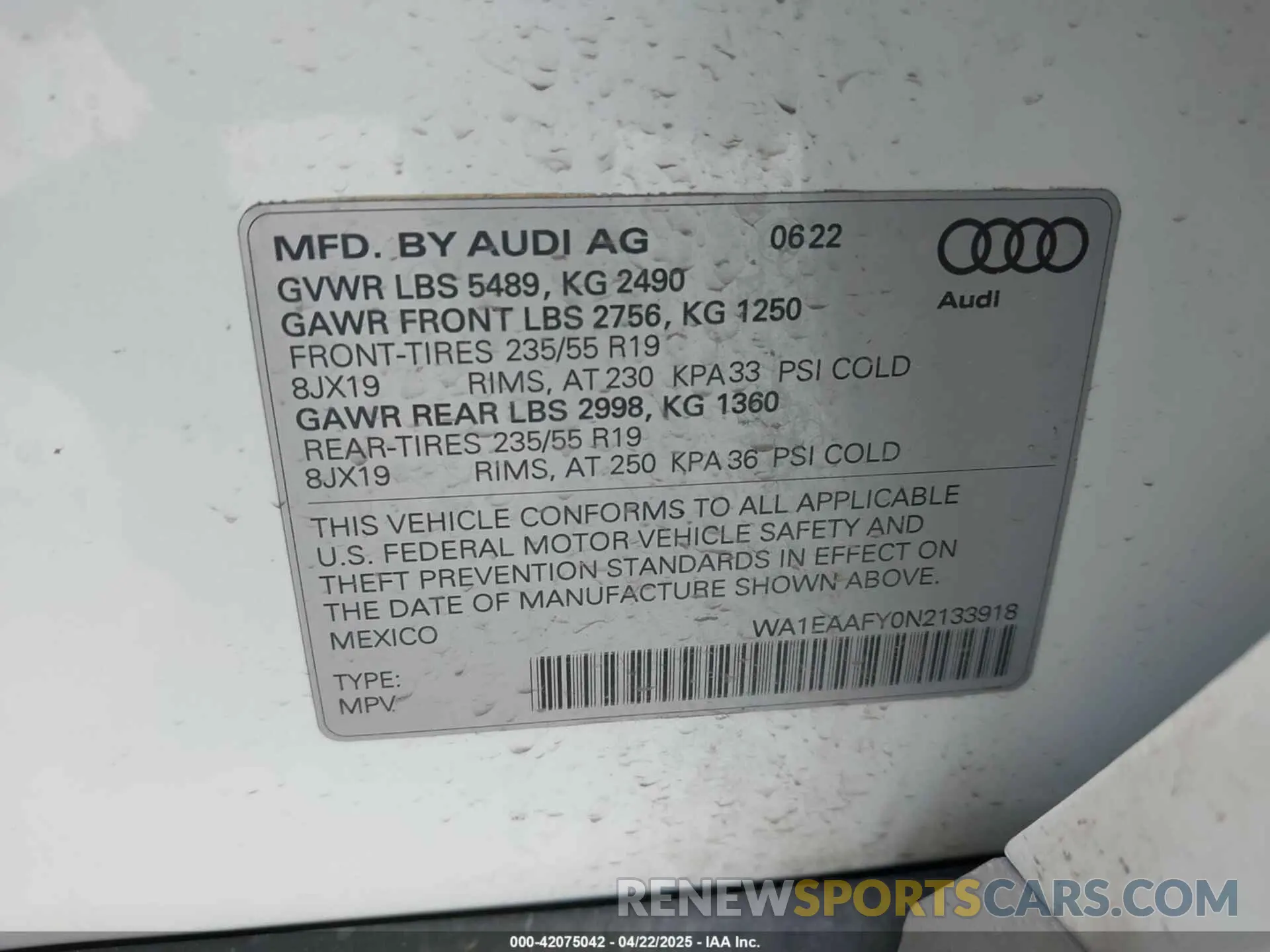 9 Photograph of a damaged car WA1EAAFY0N2133918 AUDI Q5 2022