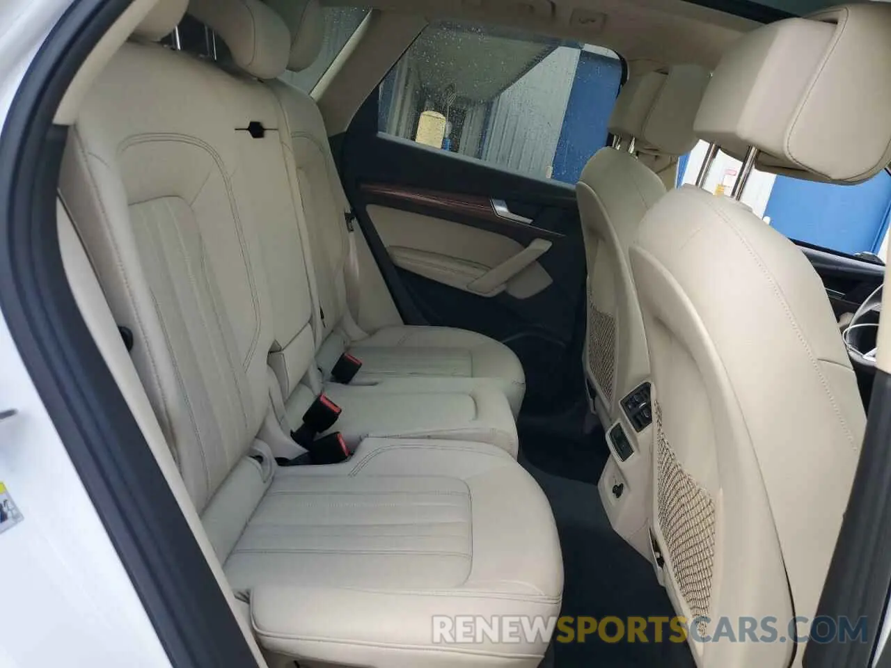 11 Фотография поврежденного автомобиля WA1EAAFY1N2015893 AUDI Q5 2022