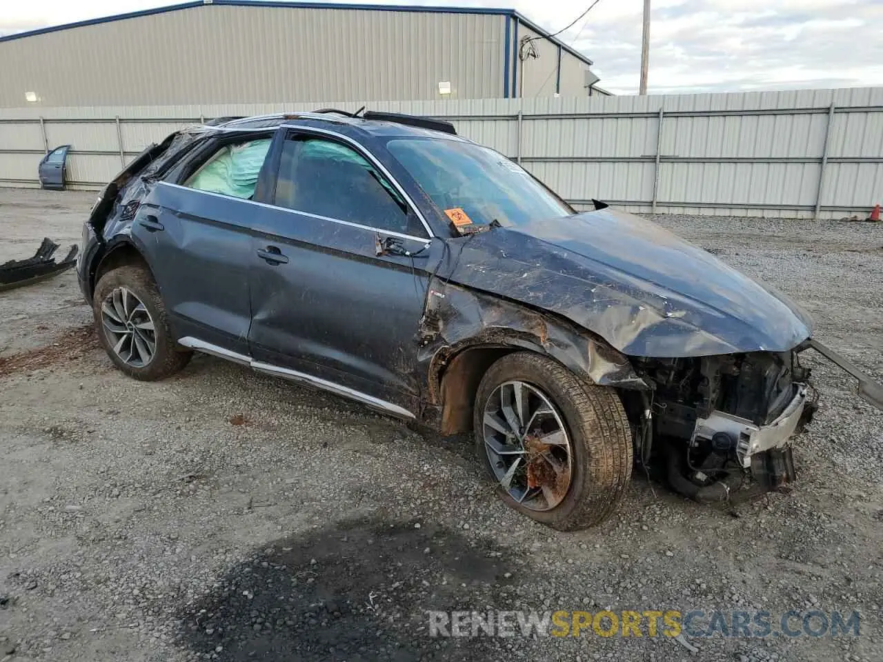 4 Photograph of a damaged car WA1EAAFY1N2016395 AUDI Q5 2022