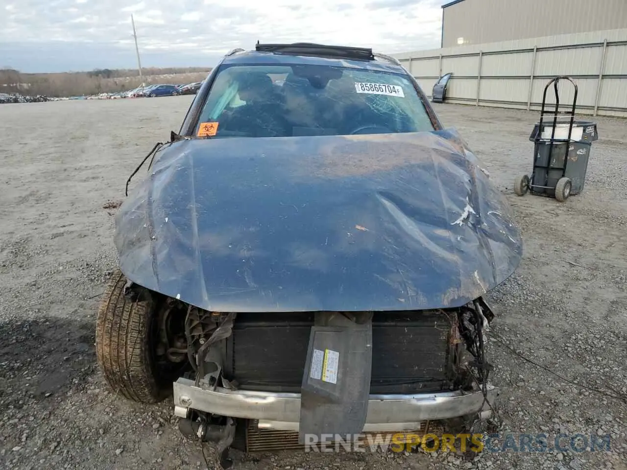 5 Photograph of a damaged car WA1EAAFY1N2016395 AUDI Q5 2022