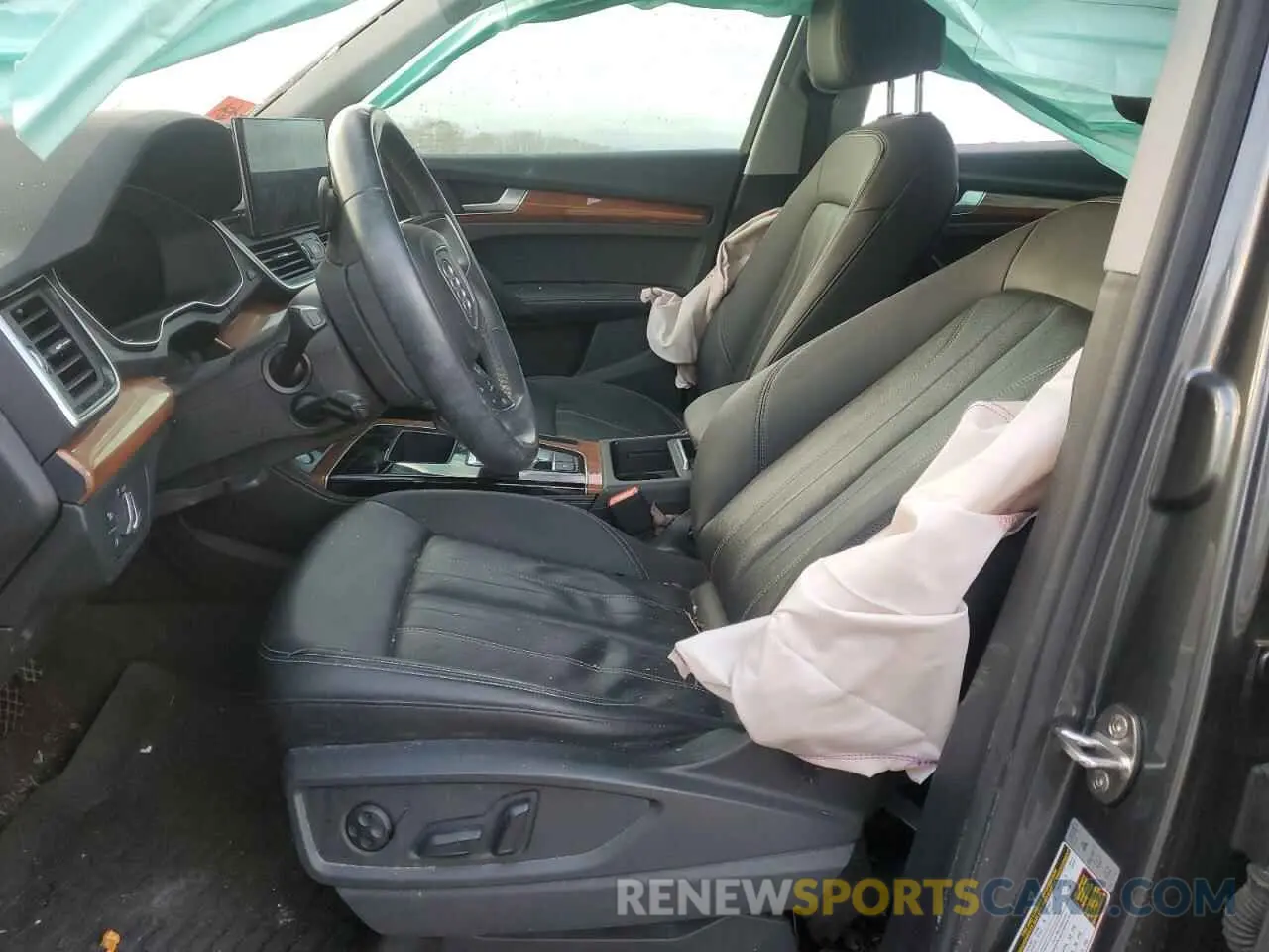 7 Photograph of a damaged car WA1EAAFY1N2016395 AUDI Q5 2022