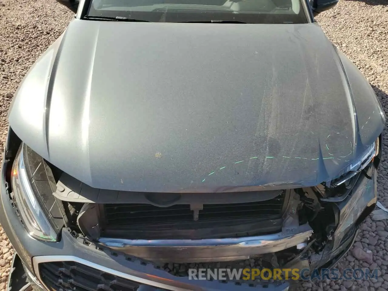 11 Photograph of a damaged car WA1EAAFY1N2094997 AUDI Q5 2022