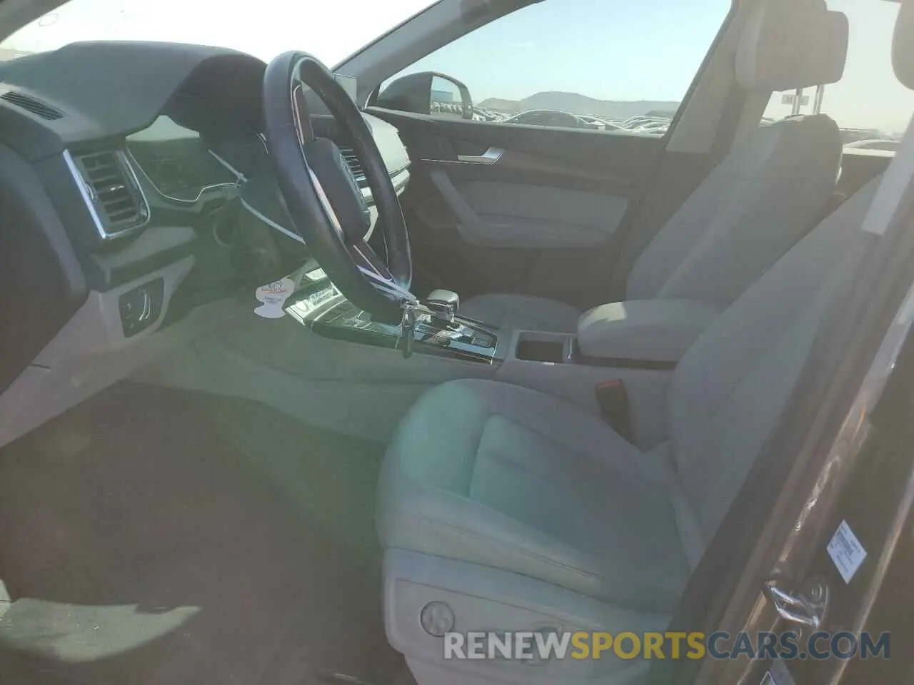 7 Photograph of a damaged car WA1EAAFY1N2094997 AUDI Q5 2022