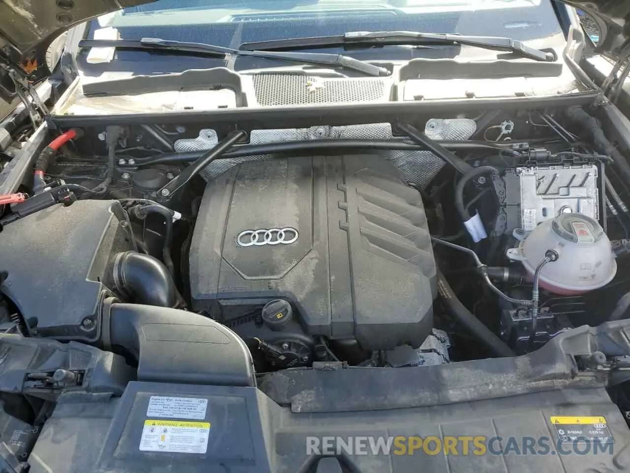 11 Photograph of a damaged car WA1EAAFY1N2108686 AUDI Q5 2022