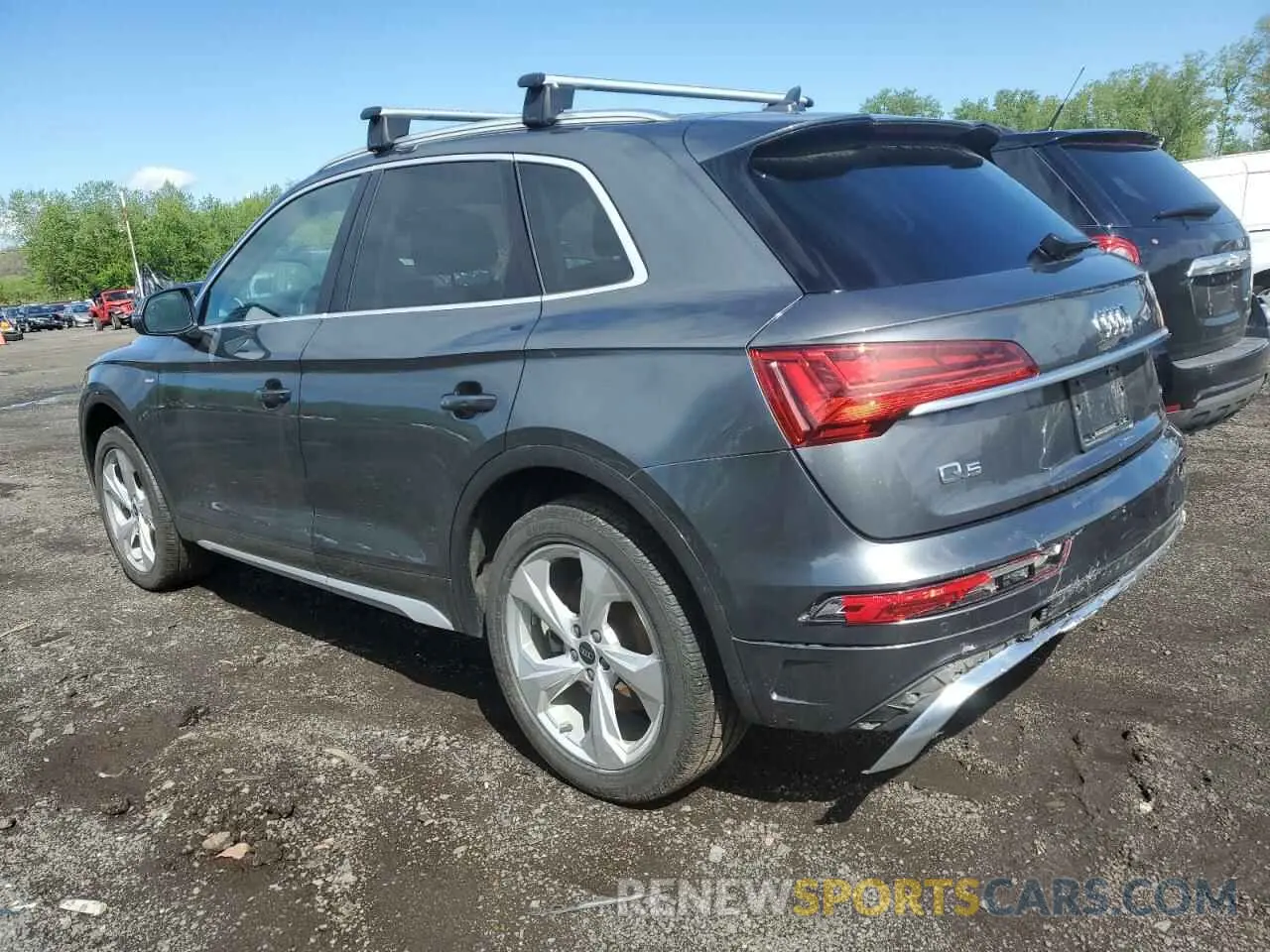 2 Photograph of a damaged car WA1EAAFY1N2108686 AUDI Q5 2022