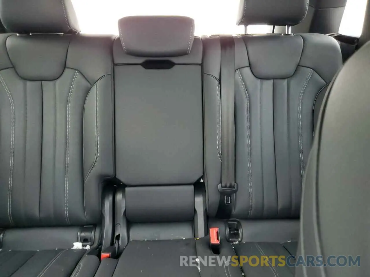 10 Фотография поврежденного автомобиля WA1EAAFY1N2117789 AUDI Q5 2022