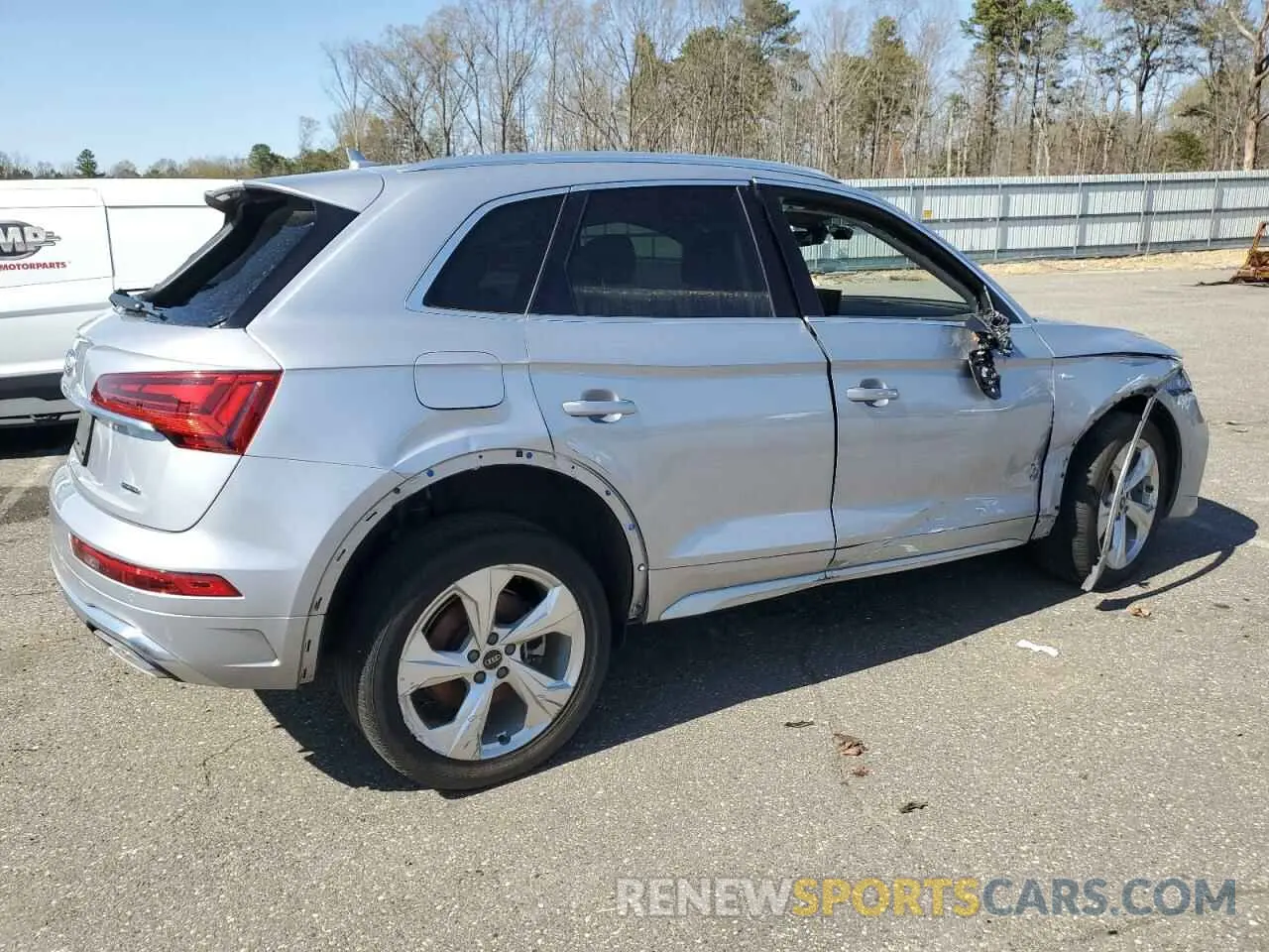 3 Photograph of a damaged car WA1EAAFY1N2133216 AUDI Q5 2022