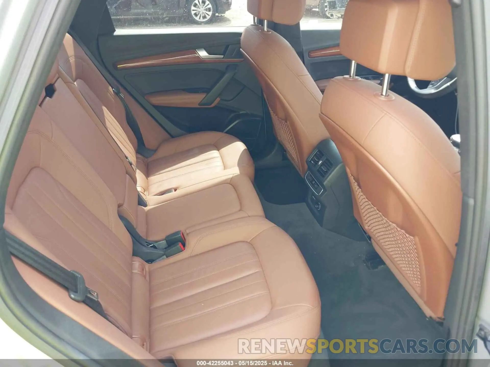 8 Фотография поврежденного автомобиля WA1EAAFY2N2081546 AUDI Q5 2022
