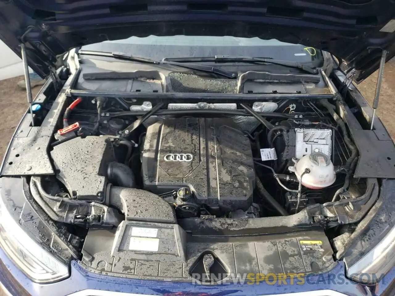11 Photograph of a damaged car WA1EAAFY3N2094371 AUDI Q5 2022