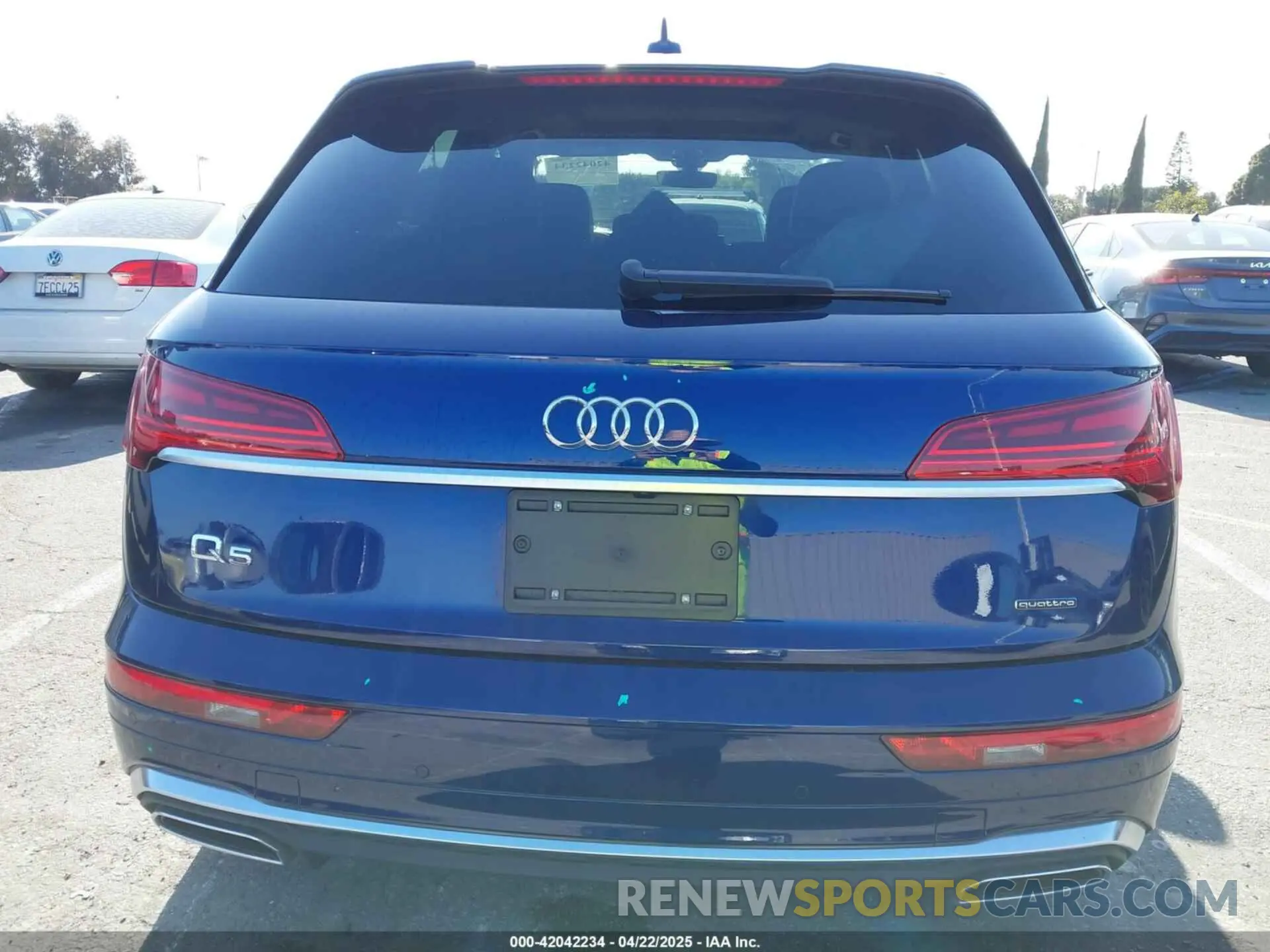 16 Фотография поврежденного автомобиля WA1EAAFY3N2118376 AUDI Q5 2022