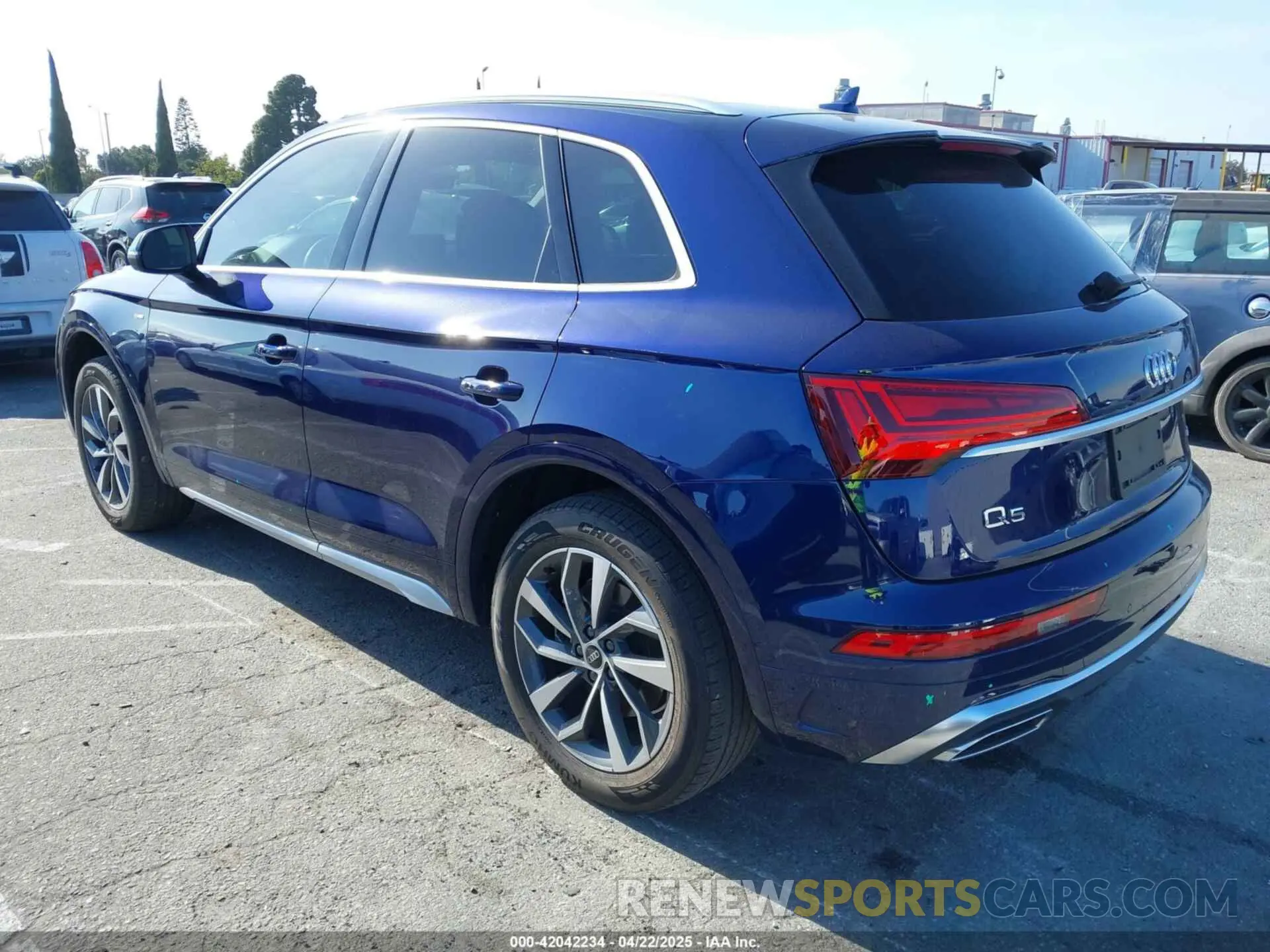 3 Фотография поврежденного автомобиля WA1EAAFY3N2118376 AUDI Q5 2022