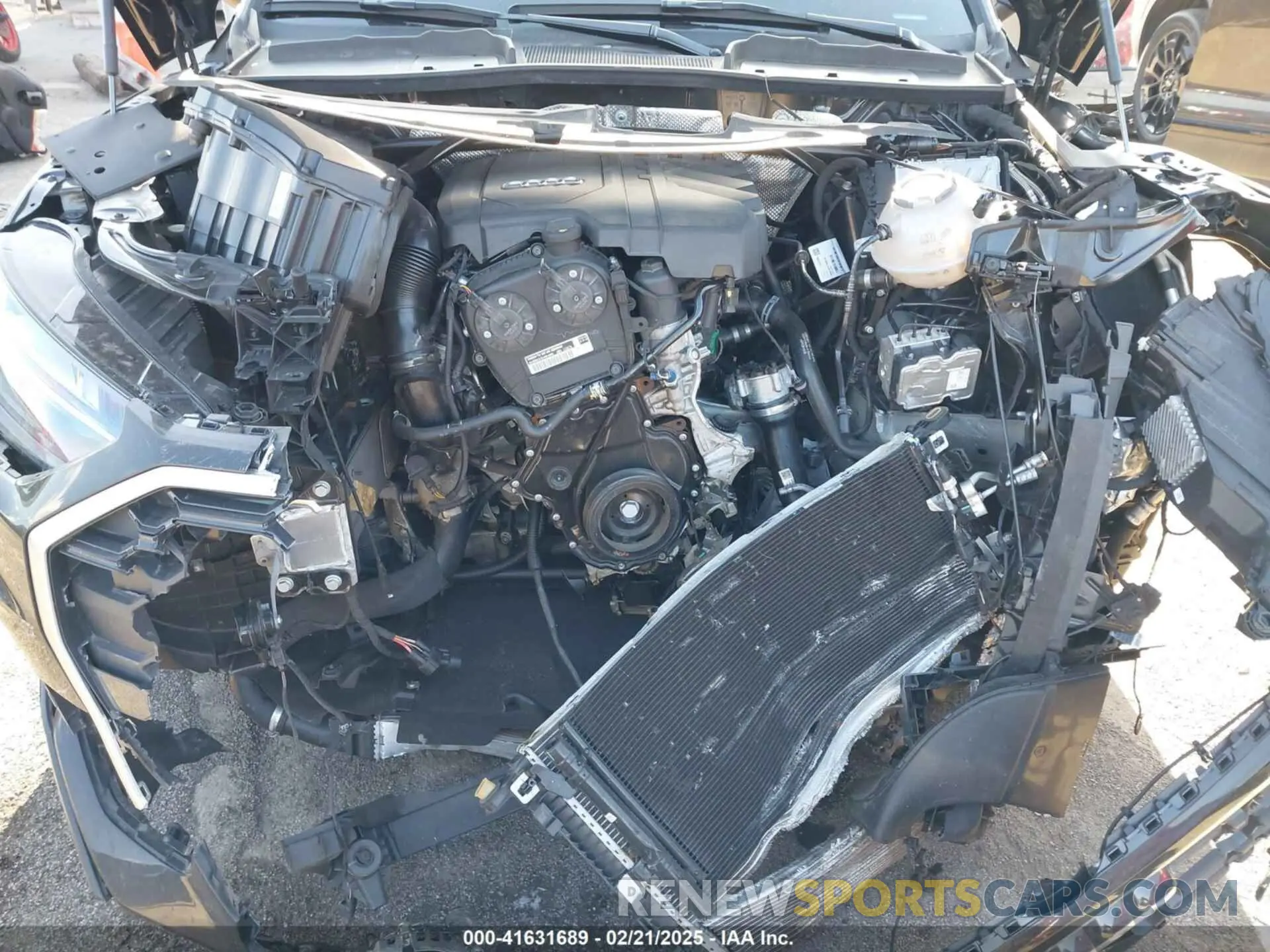 10 Фотография поврежденного автомобиля WA1EAAFY4N2139947 AUDI Q5 2022