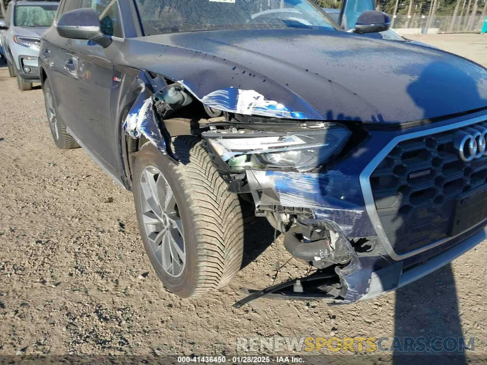 6 Photograph of a damaged car WA1EAAFY6N2043298 AUDI Q5 2022