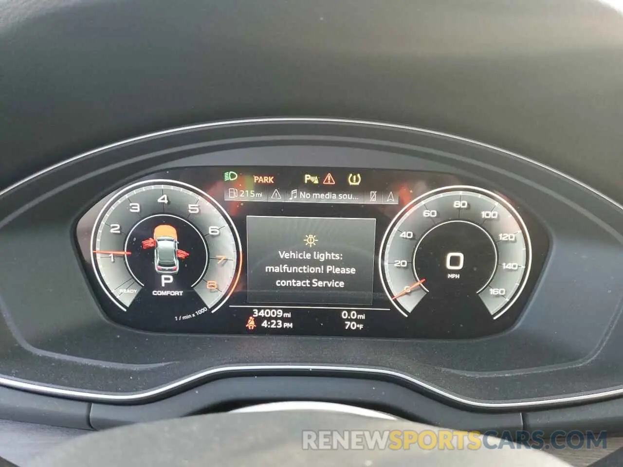 9 Фотография поврежденного автомобиля WA1EAAFY6N2048694 AUDI Q5 2022