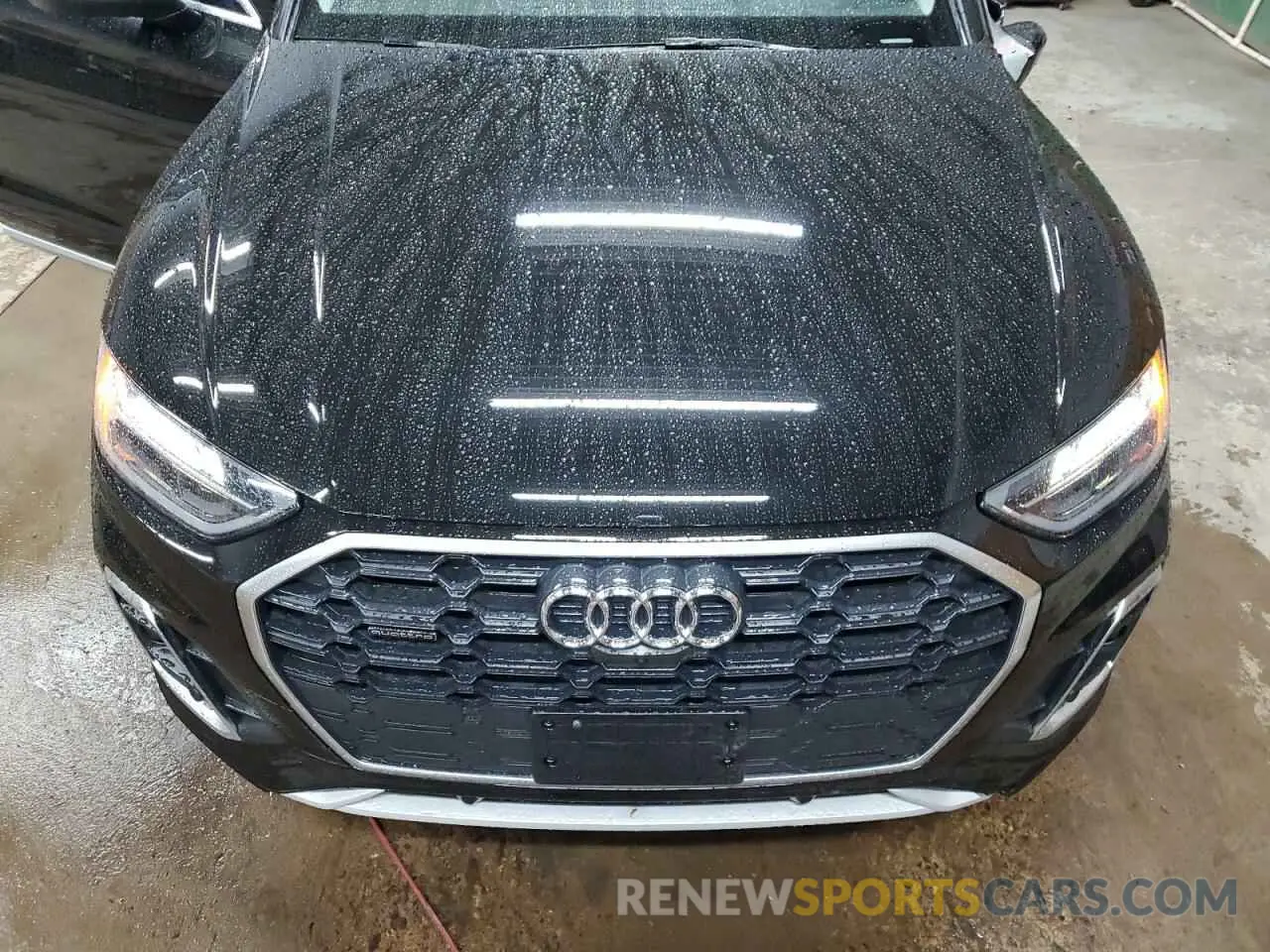 12 Photograph of a damaged car WA1EAAFY7N2023254 AUDI Q5 2022