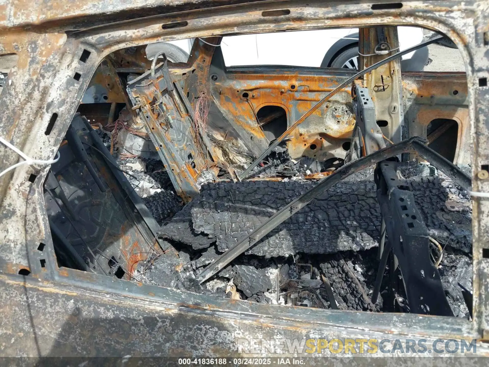 8 Фотография поврежденного автомобиля WA1EAAFY7N2062376 AUDI Q5 2022