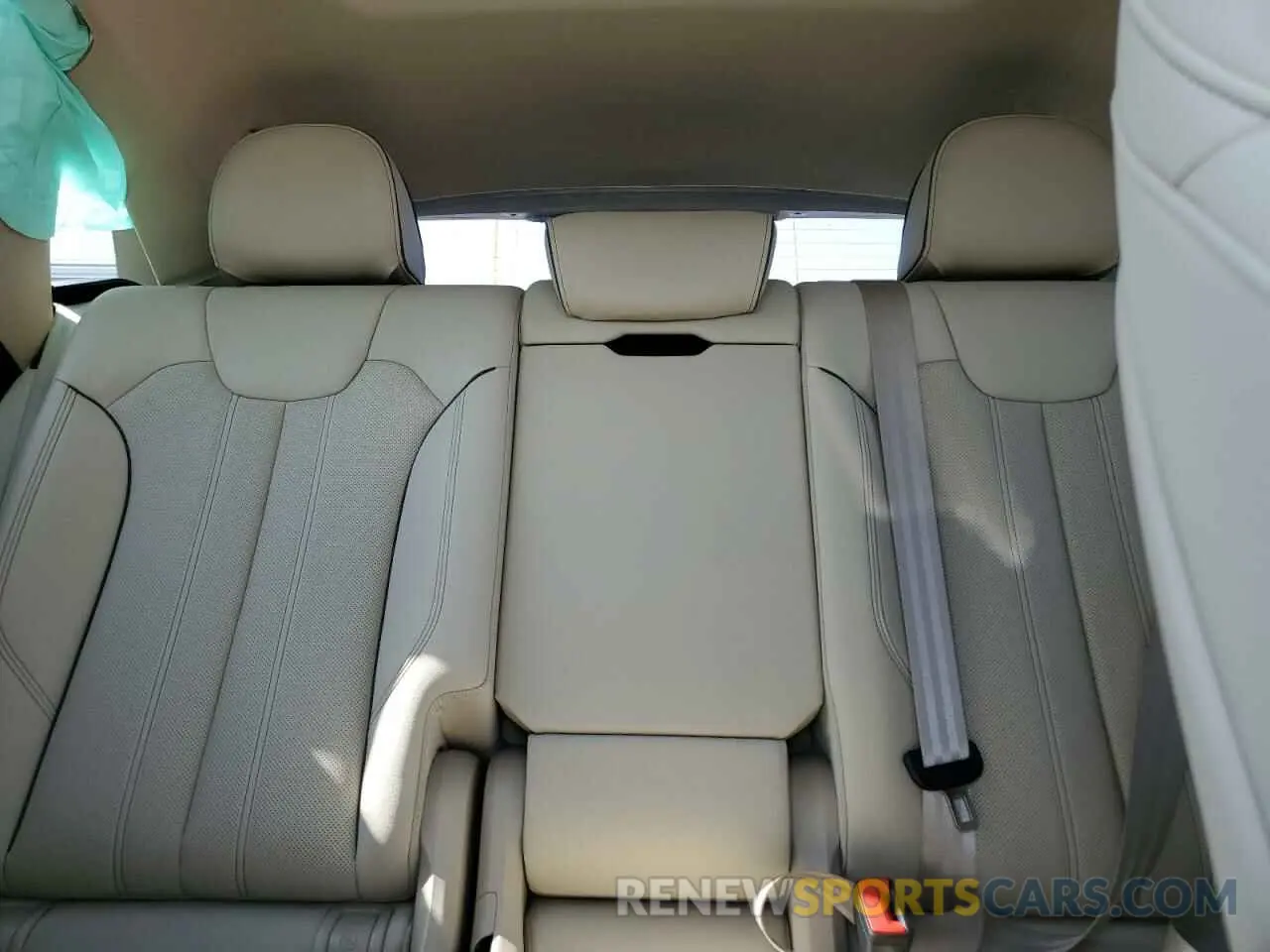 10 Фотография поврежденного автомобиля WA1EAAFY8N2054528 AUDI Q5 2022