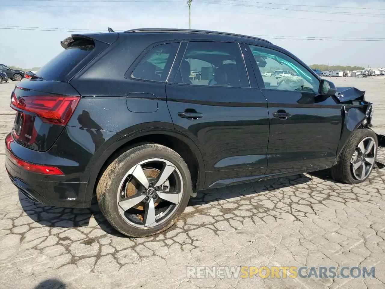 3 Фотография поврежденного автомобиля WA1EAAFY8N2054528 AUDI Q5 2022