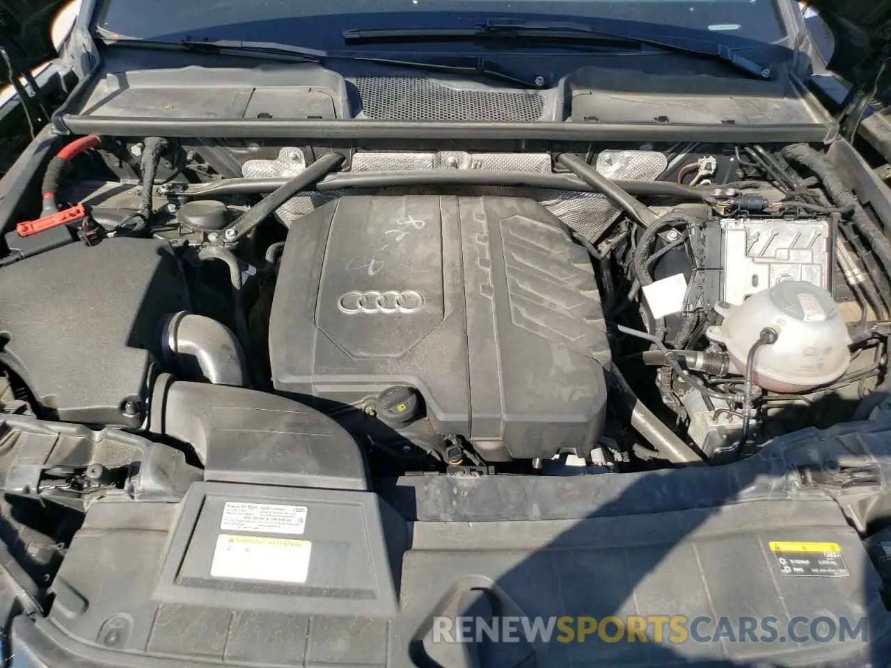 12 Photograph of a damaged car WA1EAAFY8N2110662 AUDI Q5 2022