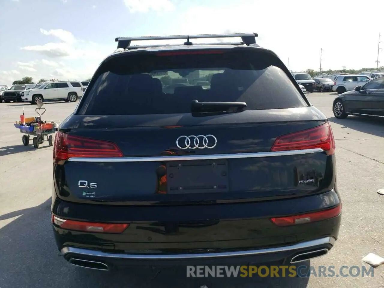6 Photograph of a damaged car WA1EAAFY8N2110662 AUDI Q5 2022