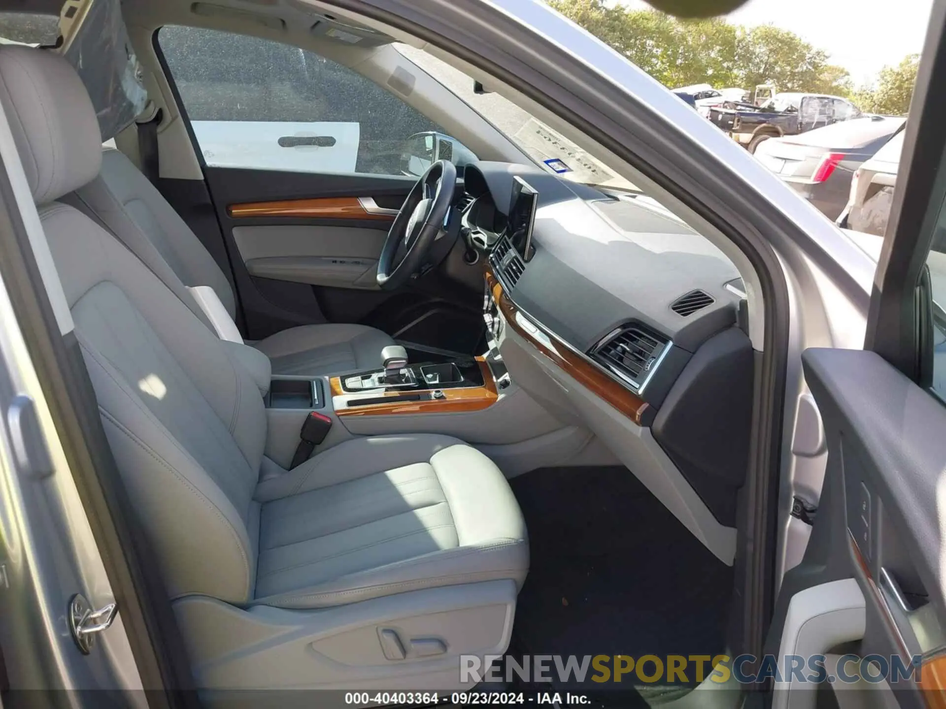 5 Фотография поврежденного автомобиля WA1EAAFY8N2114064 AUDI Q5 2022