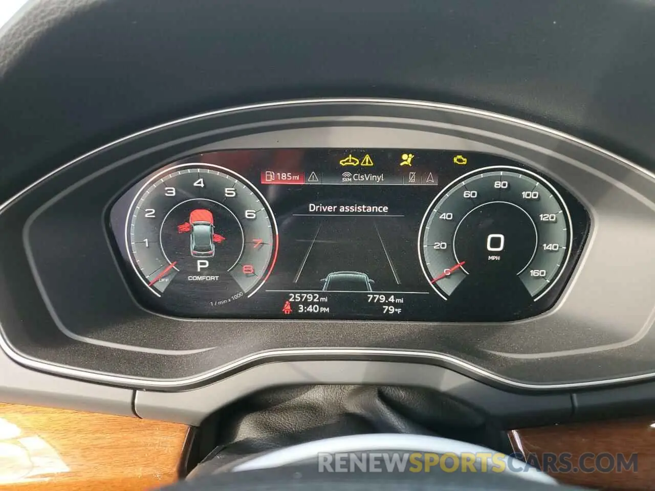 9 Photograph of a damaged car WA1EAAFY9N2018492 AUDI Q5 2022