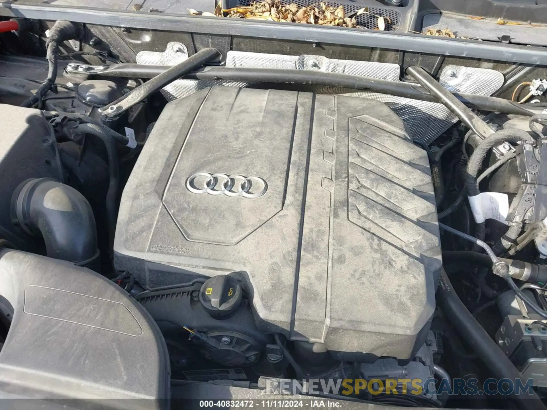10 Photograph of a damaged car WA1EAAFY9N2071077 AUDI Q5 2022