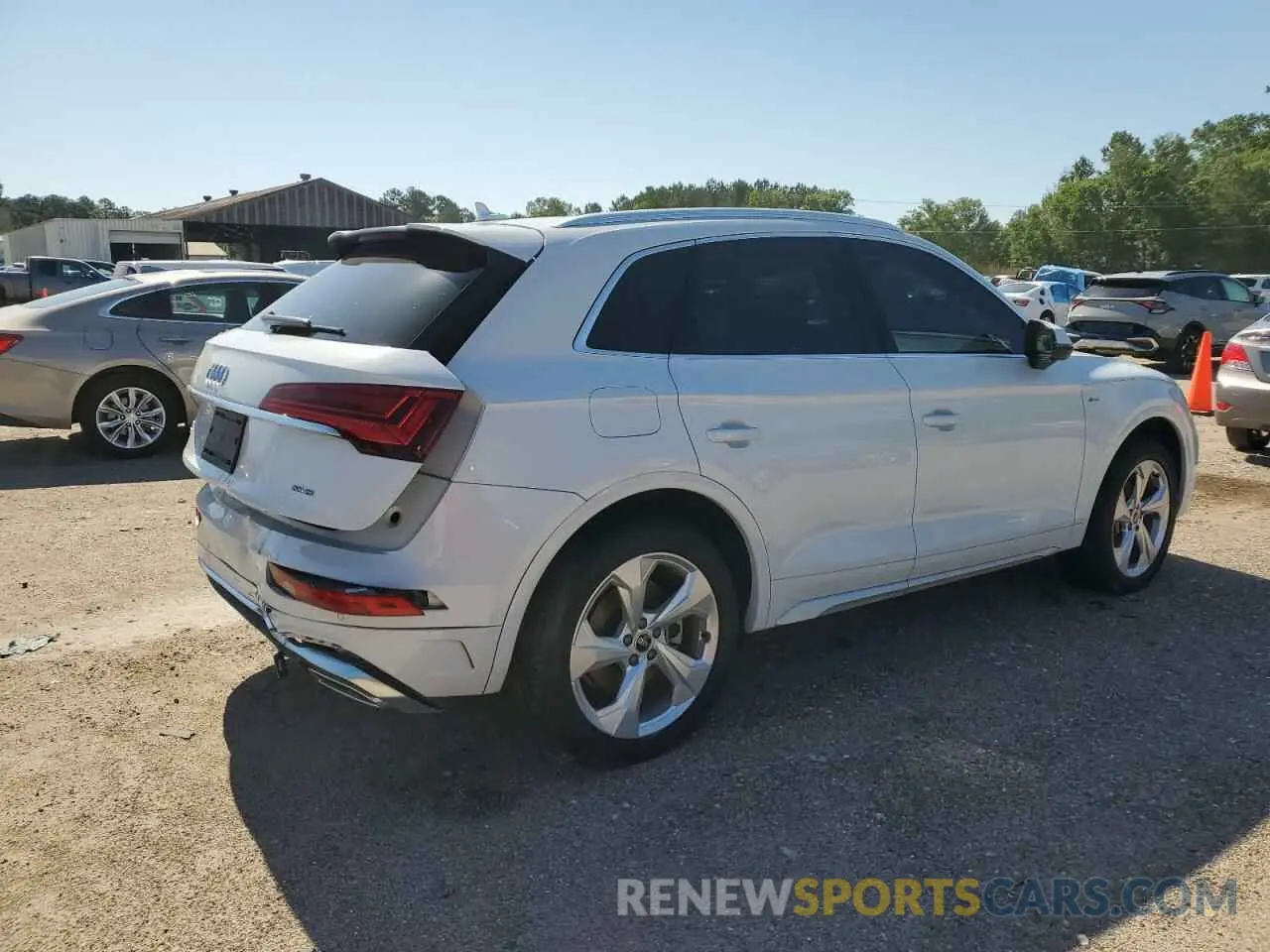 3 Фотография поврежденного автомобиля WA1EAAFY9N2108550 AUDI Q5 2022