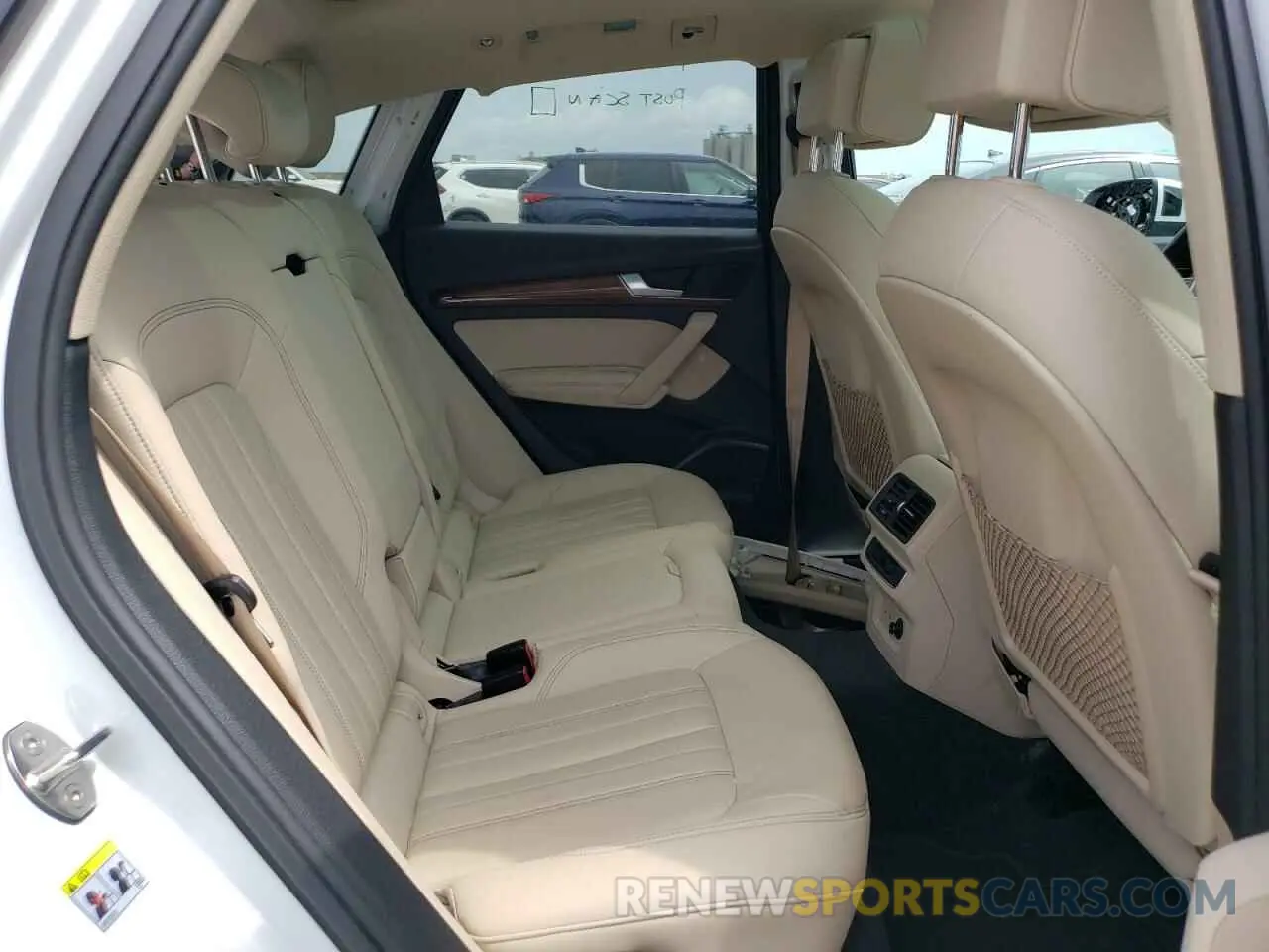 11 Photograph of a damaged car WA1EAAFYXN2044762 AUDI Q5 2022