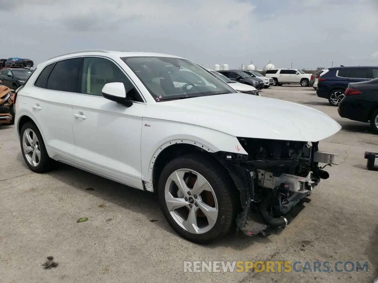 4 Photograph of a damaged car WA1EAAFYXN2044762 AUDI Q5 2022