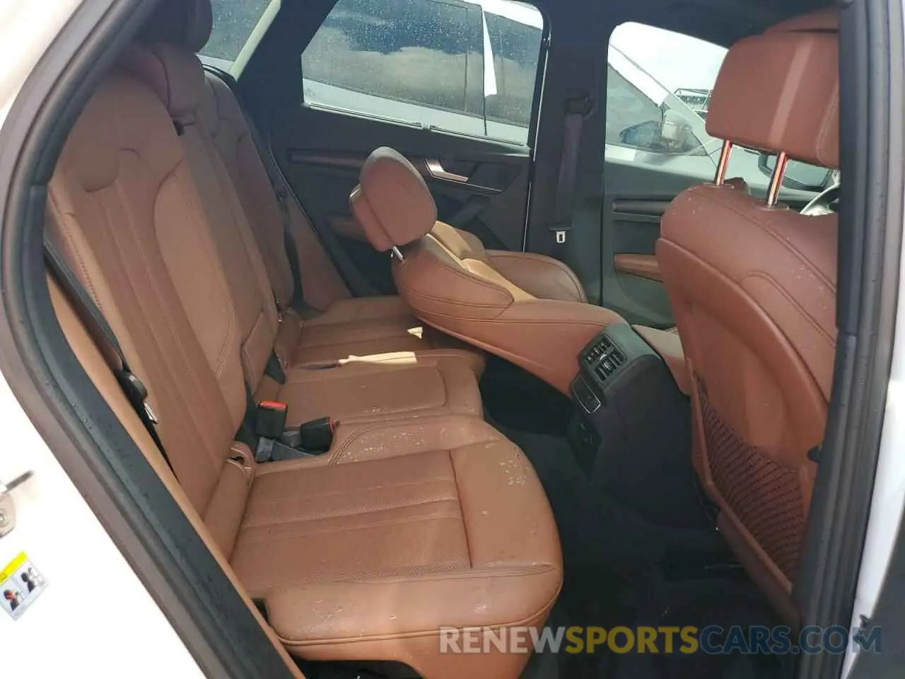 11 Photograph of a damaged car WA1EAAFYXN2051677 AUDI Q5 2022