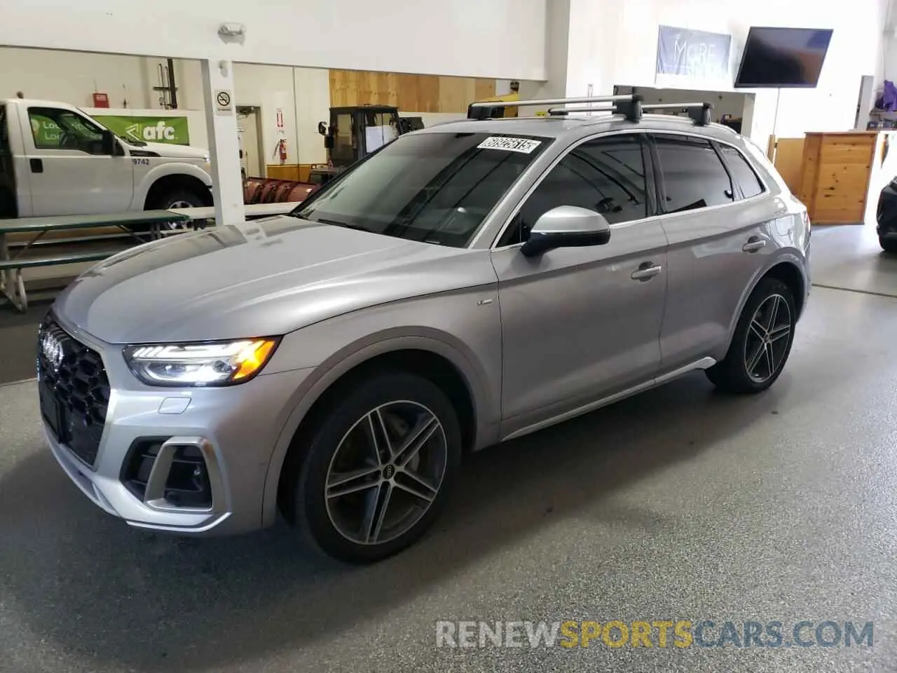 1 Photograph of a damaged car WA1F2BFY0N2084081 AUDI Q5 2022