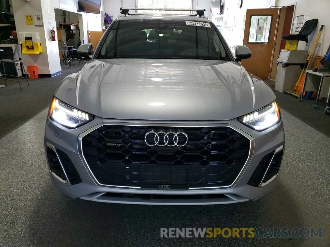 5 Photograph of a damaged car WA1F2BFY0N2084081 AUDI Q5 2022