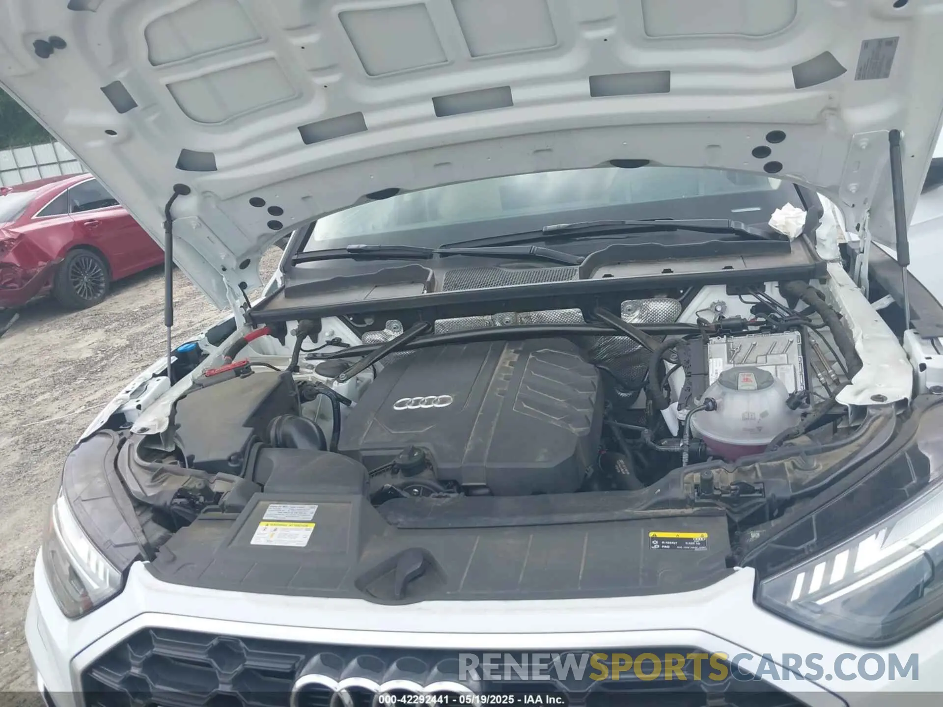 10 Photograph of a damaged car WA1FAAFY5N2027503 AUDI Q5 2022