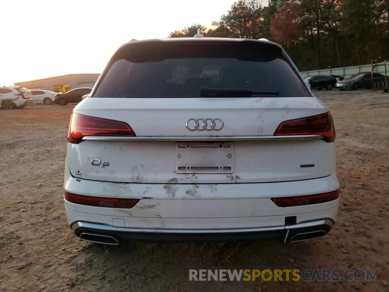 6 Photograph of a damaged car WA1FAAFY5N2027730 AUDI Q5 2022